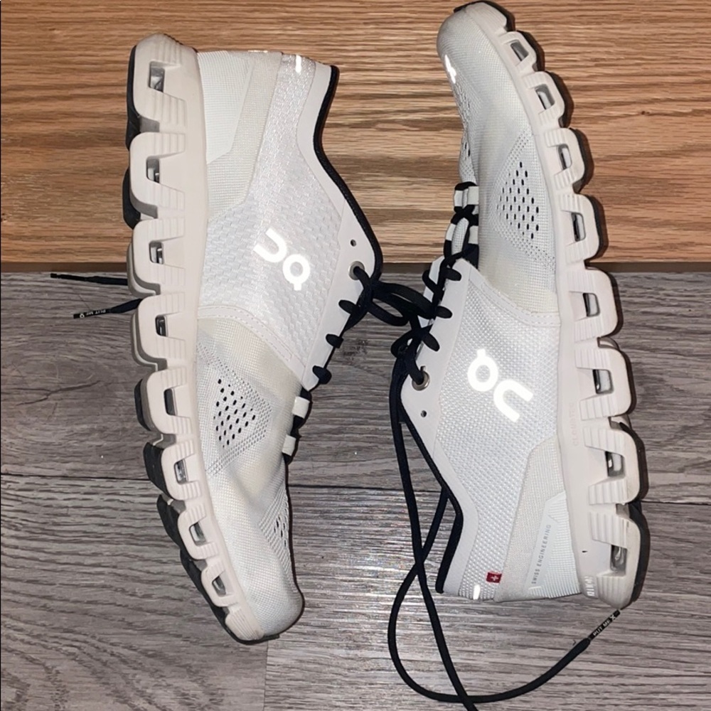 On Cloud Shoes - image 2